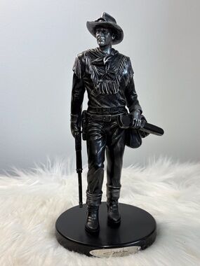 Platinum Edition John Wayne Cowboy Sculpture Figurine – Western Home Art